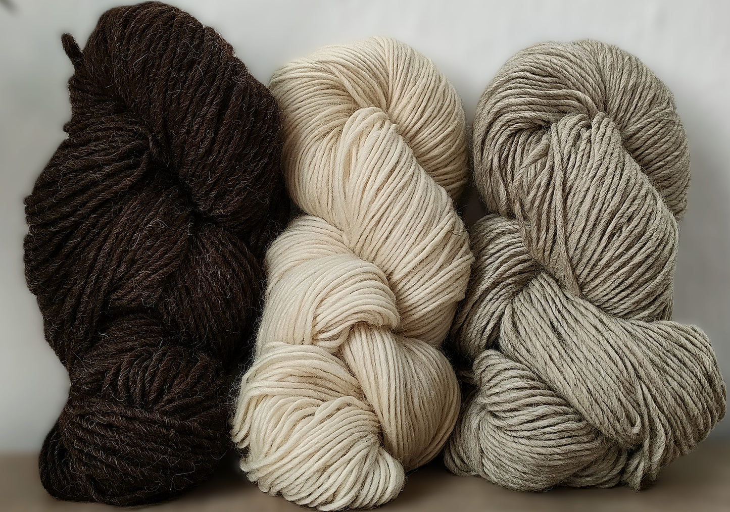 "MECHA" DE LANA MERINO - COLOR MARRON - LANA 100% NATURAL