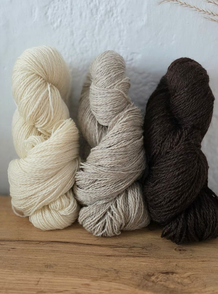 "AURA" DE LANA MERINO - COLOR MARRON - LANA 100% NATURAL