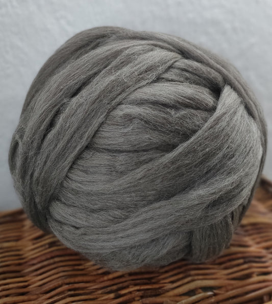 "VELLON" DE LANA MERINO- COLOR VISON - LANA 100% NATURAL - OVILLO DESDE 500 GRAMOS