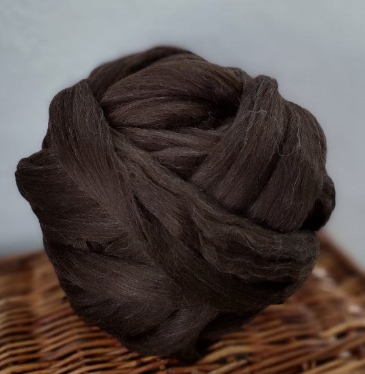 "VELLON" DE LANA MERINO- COLOR MARRON - LANA 100% NATURAL - OVILLO DESDE 500 GRAMOS