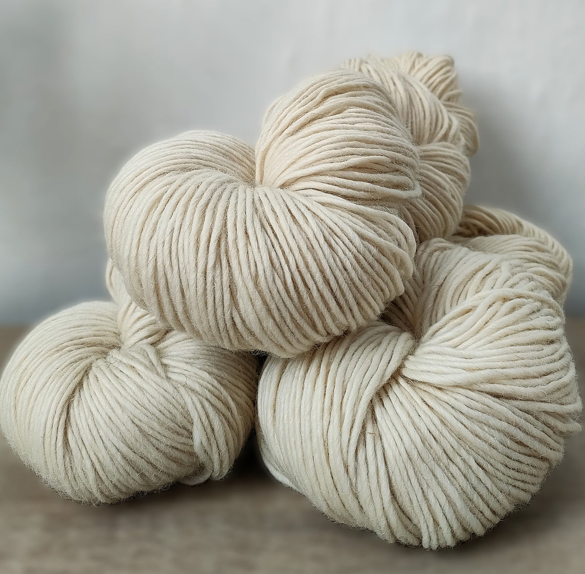 "MECHA" DE LANA MERINO  - COLOR CRUDO - LANA 100% NATURAL