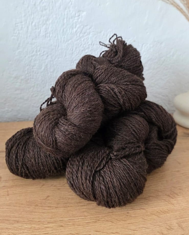 "AURA" DE LANA MERINO - COLOR MARRON - LANA 100% NATURAL
